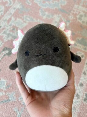 Squishmallows Axolotl Plushie